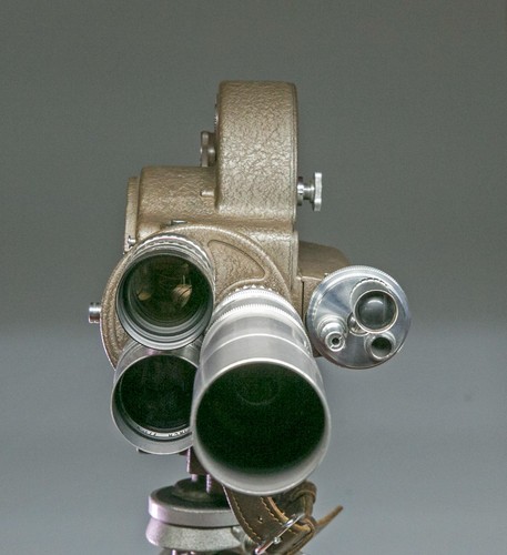 Bell howell filmo mm 70 - howell,